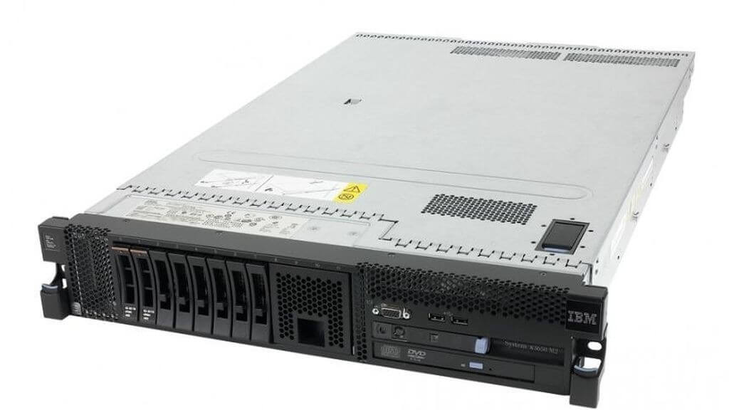 IBM SYSTEM X3650 XEON QUAD CORE E5440 2,83 / 32 GB DDR2 ECC / 4x 73GB SAS / COMBO / 2U